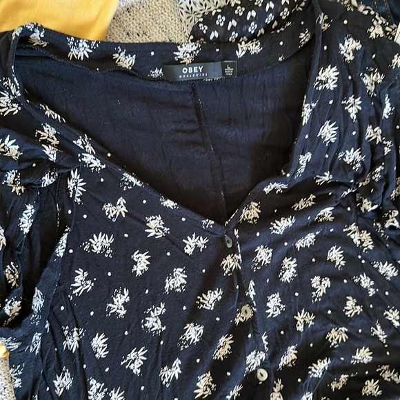 Maternity wardrobe! Tons of great quality maternity clothes - Picture 6 of 16